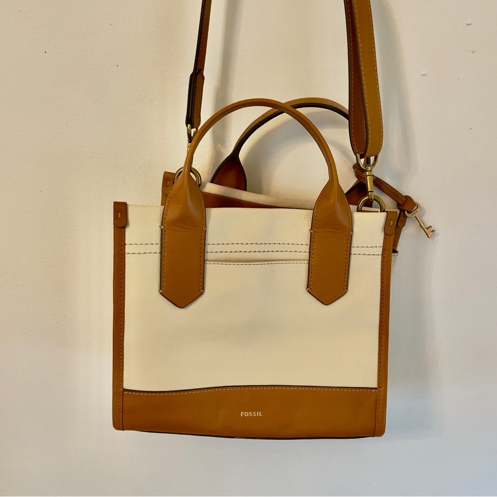 Fossil Crossbody Vegan Leather Hand Strap + Shoulder “Kyler”